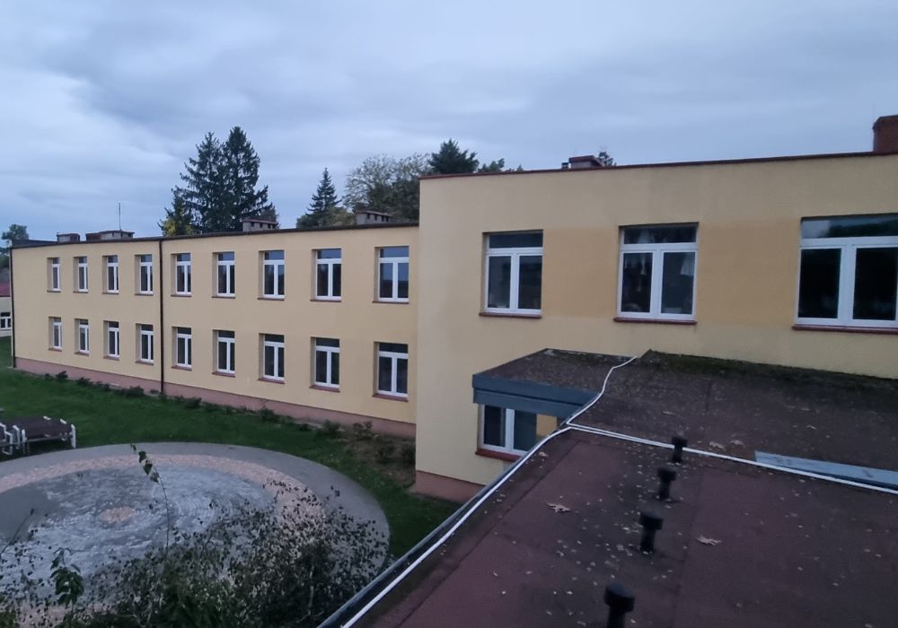 CzyścimyDomy.pl - Czyszczenie, malowanie, odgrzybianie elewacji, dachów.