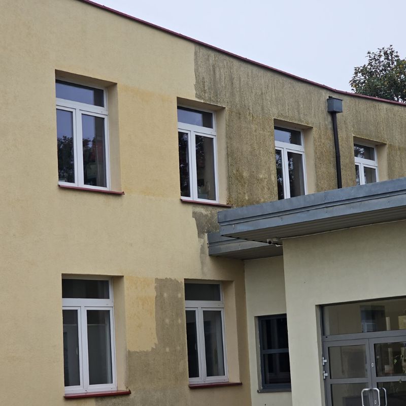 CzyścimyDomy.pl - Czyszczenie, malowanie, odgrzybianie elewacji, dachów.
